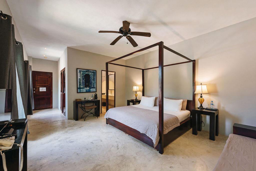 Habitación Deluxe Blanca en el Hotel Hacienda VIP